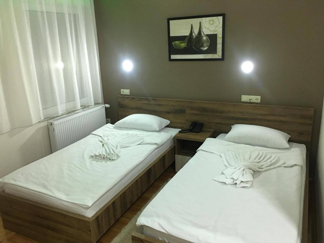 Hotel Odmaraliste Vidik Lazarevac Exterior foto