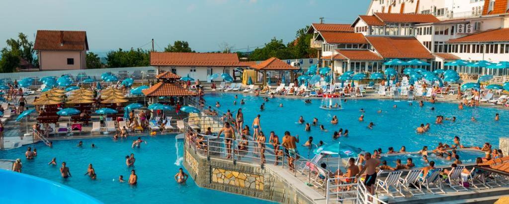 Hotel Odmaraliste Vidik Lazarevac Exterior foto